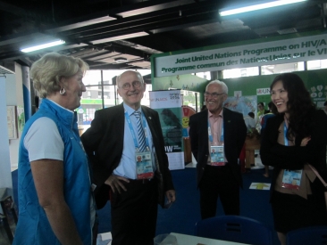 Ms Glassco & Mr Lemke & Mr Kamuti